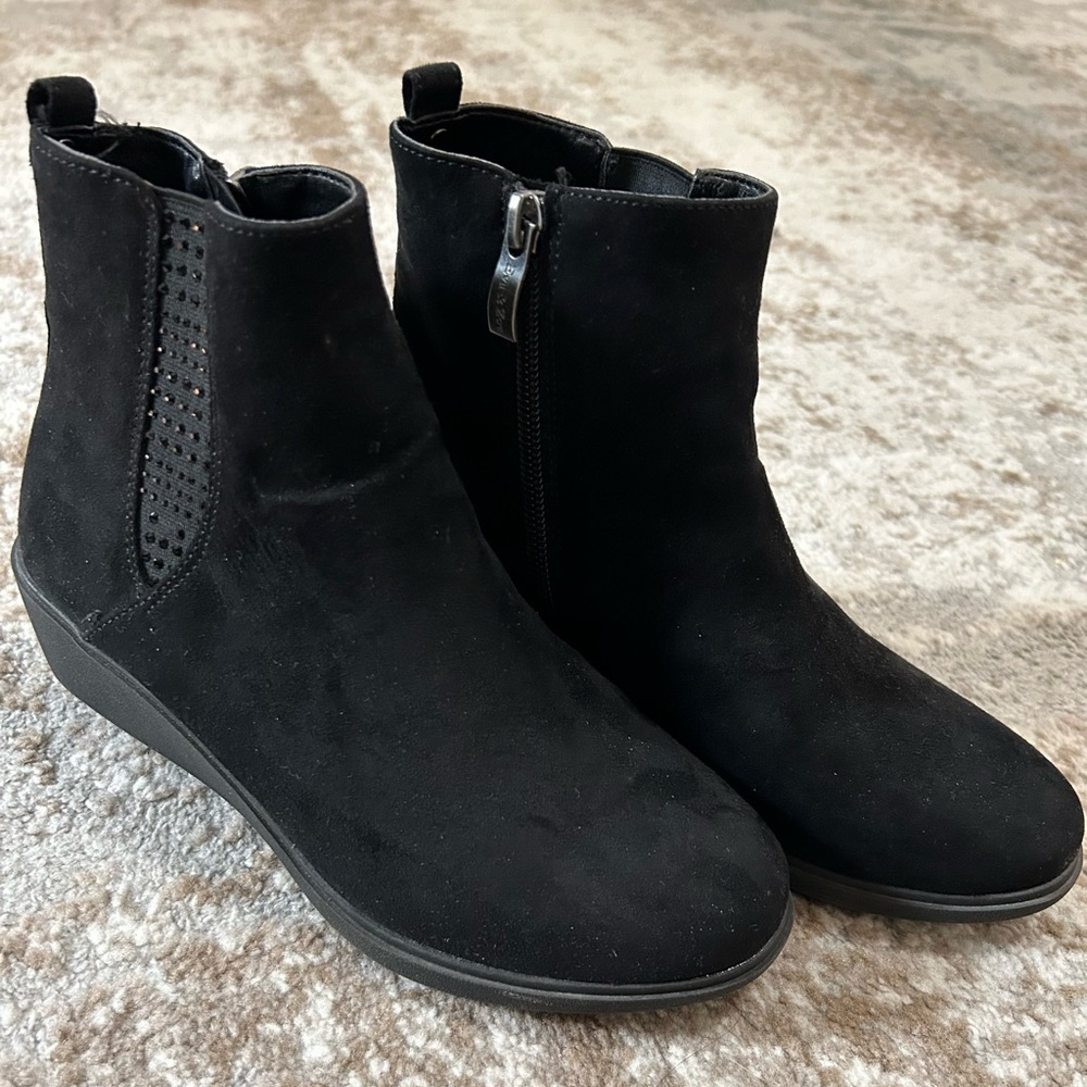 Elegant Black “Charlotte” Wedge Boots